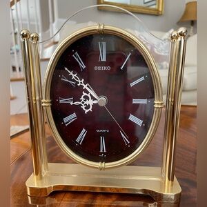 Vintage Seiko Quartz Desk Clock